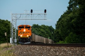 BNSF 8483 (Custom-Small).jpg