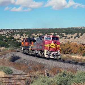 ATSF 929 eastbound at Scholle in 2004