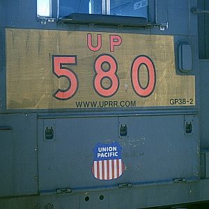 UP 580 GP-38-2