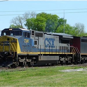 CSXT Rolling South Through Decatur