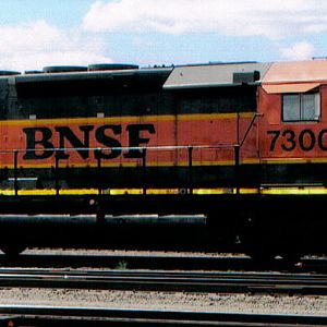 BNSF 7300