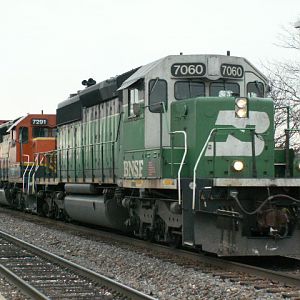 BNSF SD40-2 on a Hyundai Train