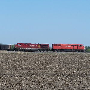 CP SD40-2F 9013 heads through Coal City