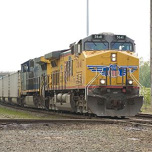 Eastbound CSX loaded coal train V740