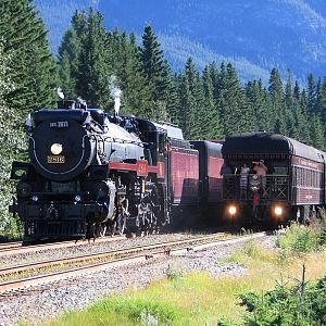 Eastbound 2816 meeting Royal Canadian Pacific at Banff