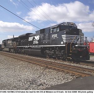 NS 216 with SD70M-2 2722