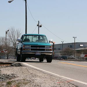 Here I'll go around the gate officer so you can see the train better.