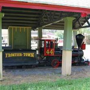 Frontier Town Train