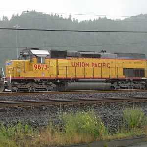 SD40T-2 at lake yard OR,