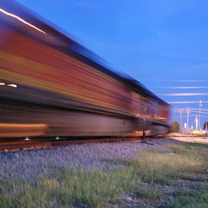 BNSF dash 9 leading the I-ALWY