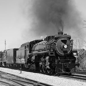 CP #2816 pulls excursions in Wisconsin and Illinois