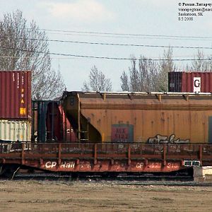 Flatcar with sides