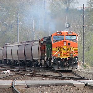 BNSF 7650 Southbound