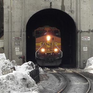 Cascade_tunnel_east_portal