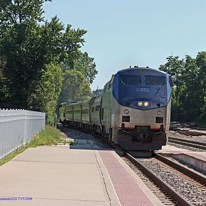 Amtrak's 365 Bluewater slow for it's stop in Niles
