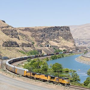 Eastbound Mixed Manifest for Hinkle