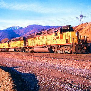 Union Pacific Hauls the Stacks