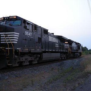 NS 13G manifest train