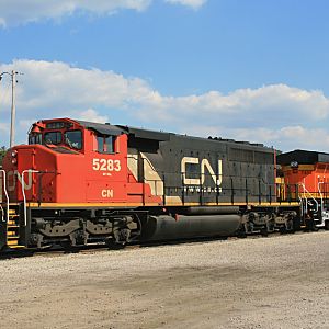 CN 5283 & BNSF 7454