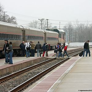 Amtrak 353 stops in Niles, MI with a Cascades as the lead unit