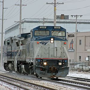 Amtrak 508 & 511 run around their train in Dowagiac, MI