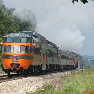 SP 4449 running the Michigan Amtrak line west of Lawton, MI