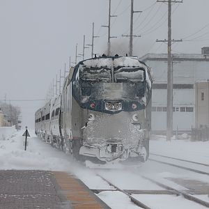 Amtrak 352  takes the siding in Dowagaic