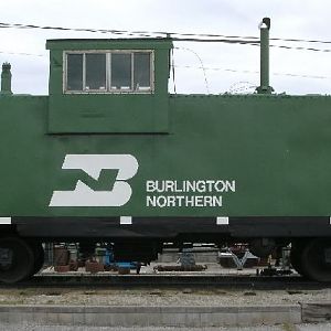 View 2 of BN Caboose 11680