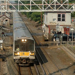 LIRR M7 at Mineola