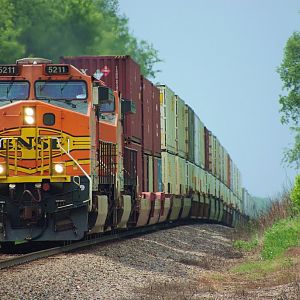 BNSF 5211