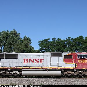 BNSF 8288