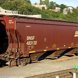 BNSF derailment Galer St 07/13/2010