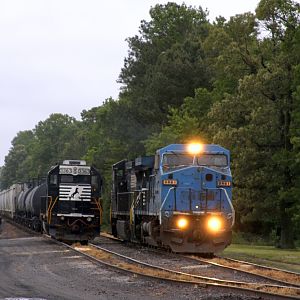 NS 13G northbound train