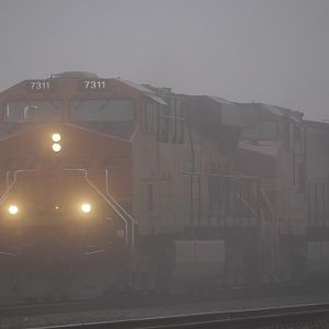BNSF 7311 on a foggy morning.