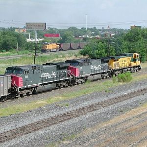 CNW 8828 at Ft Worth TX