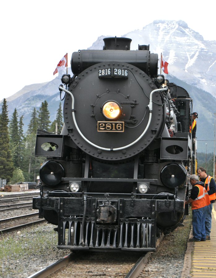 2816, Banff