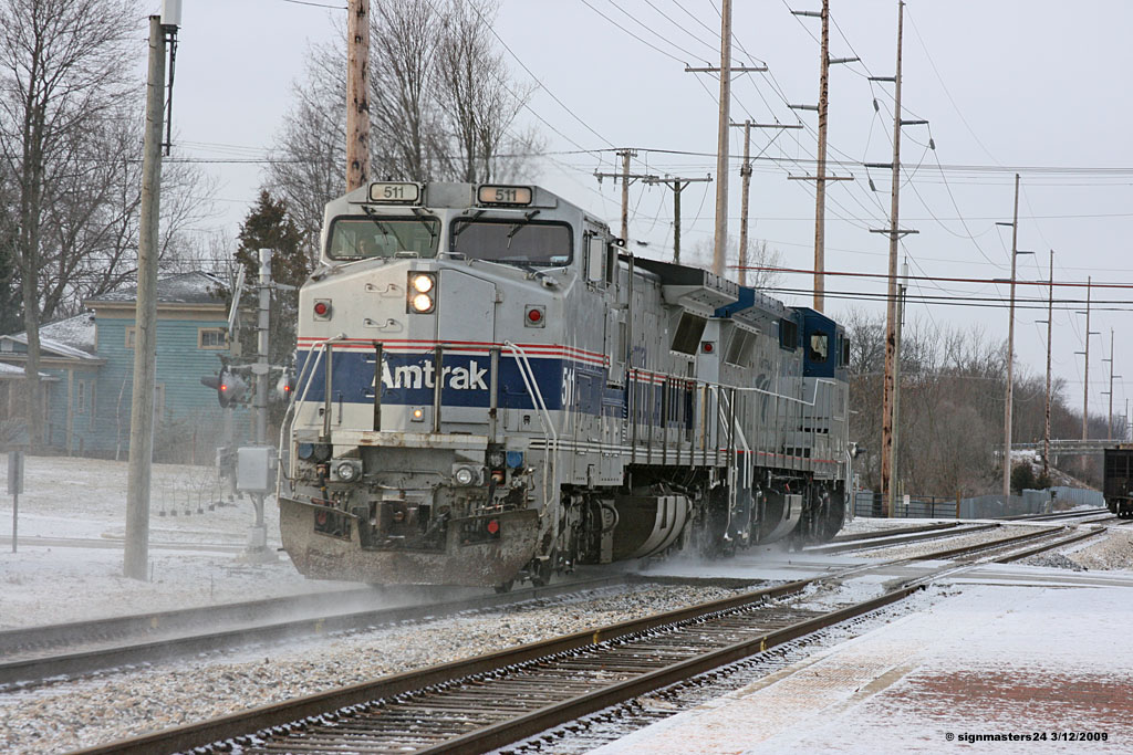 Amtrak 511 & 508 run around their train in Dowagiac, MI