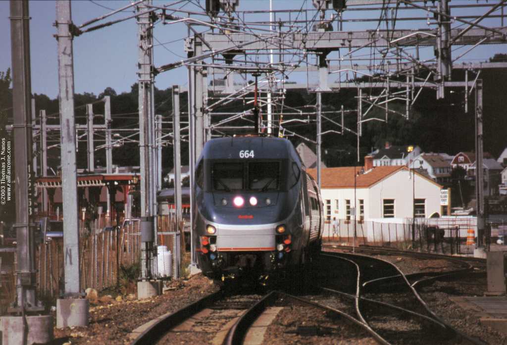 Amtrak regional leaving New London, CT