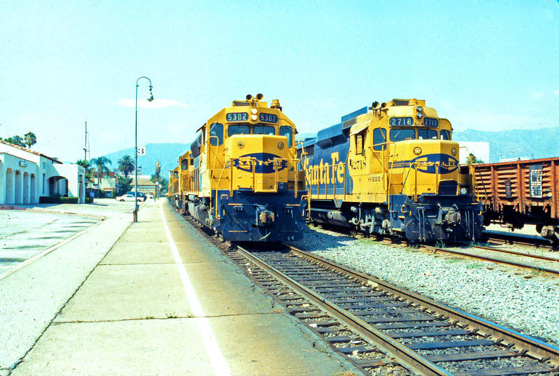 ATSF Freight at Pasadena Depot