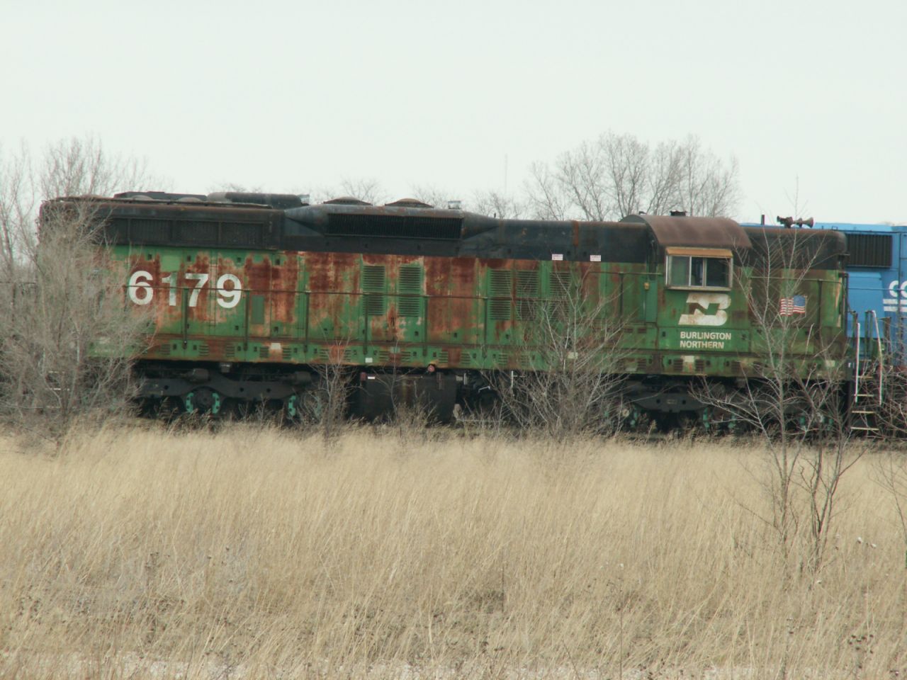 BN SD9 Rusting away at Silvis, IL
