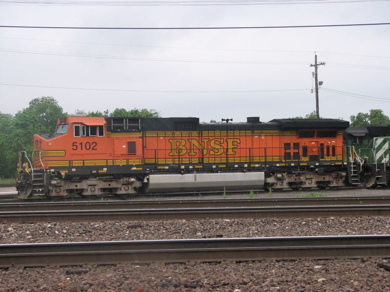 BNSF 5102