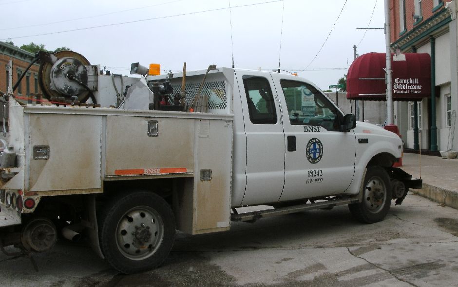 BNSF Service Truck 18242