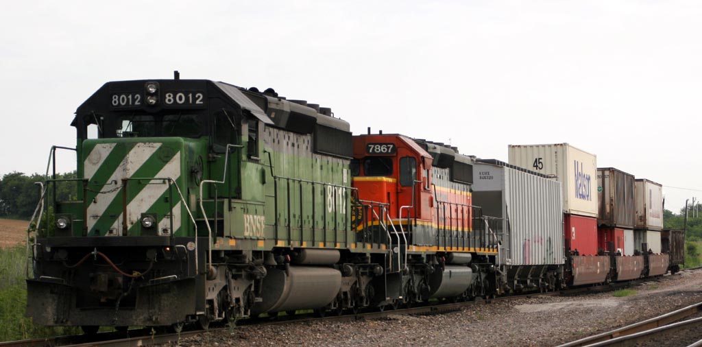 BNSF_standing_by
