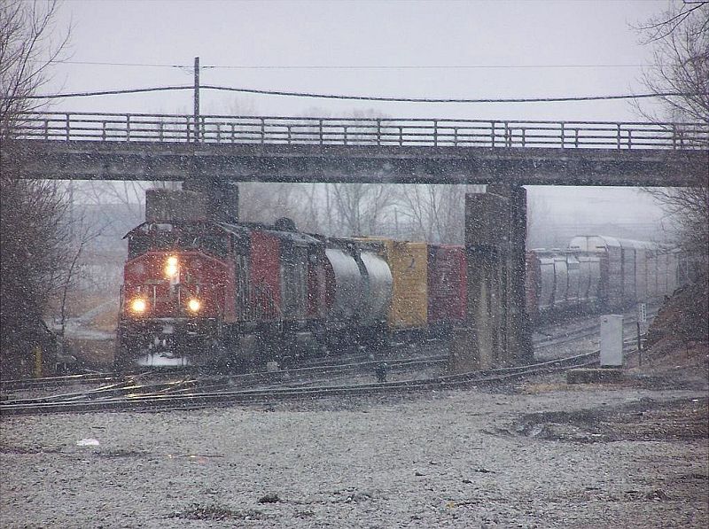 CN 5347 in the heavy snowstorm at Blue Island
