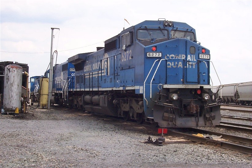 Conrail 6272 C40-8W