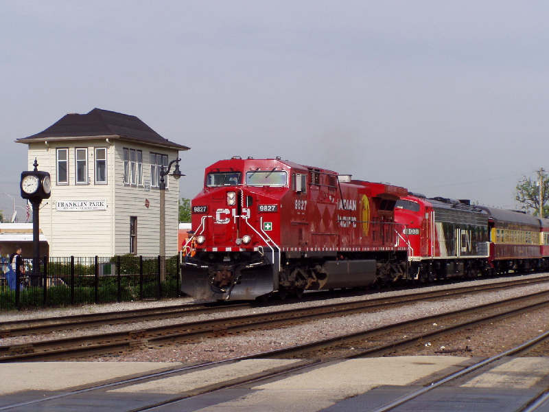 CP 9827 pulls up to Franklin Park for display