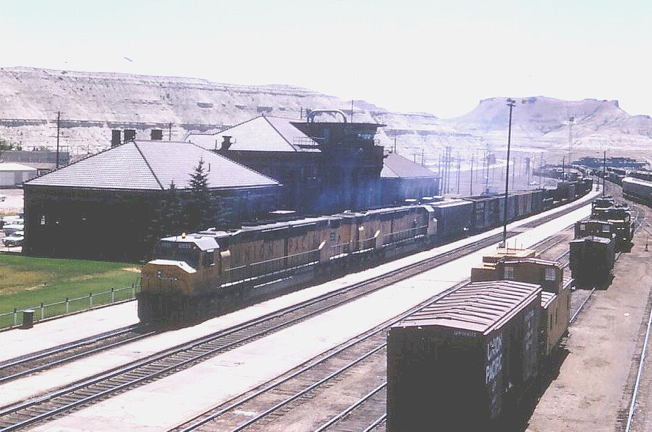 DD-40's at Green River, WY