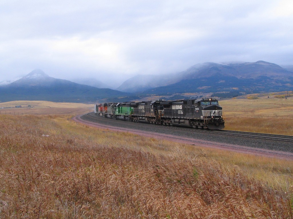 Eastbound Freight at Grizzly