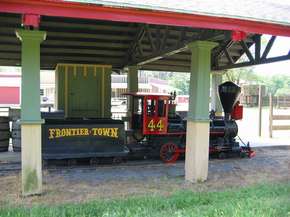 Frontier Town Train