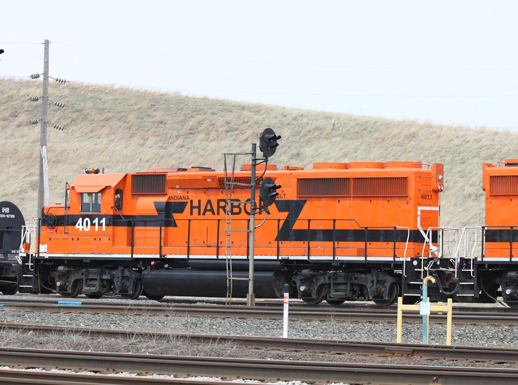 IHB EB train 126 At Burns Harbor, Indiana (coming into CP 487)